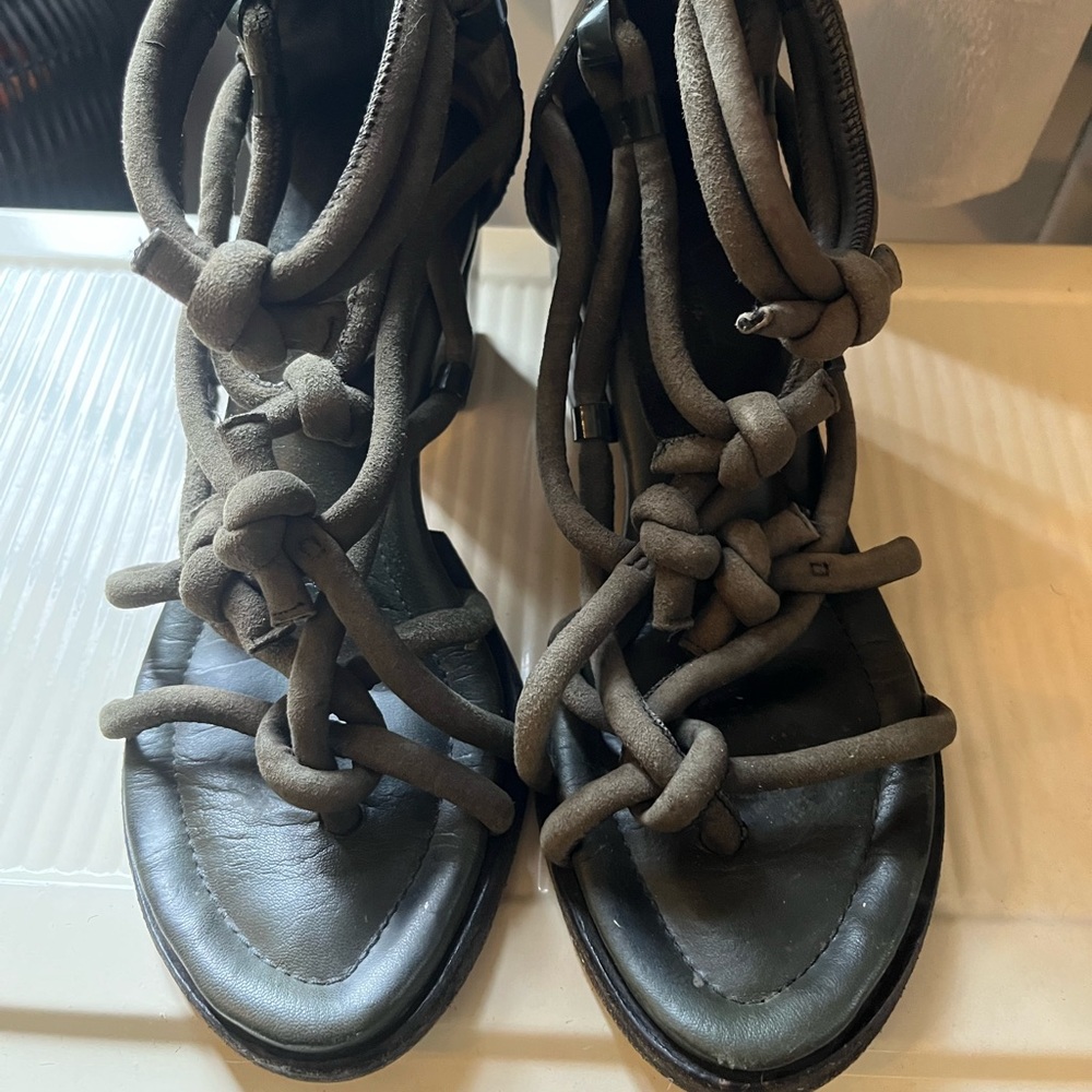 Alexander Wang Tilda knotted suede gladiator sandal - Picture 2 of 6